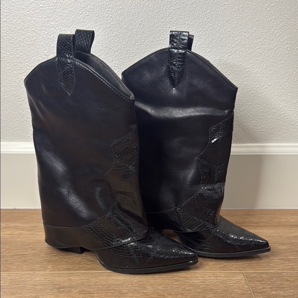 Black Heeled Boots with Classic Western Style